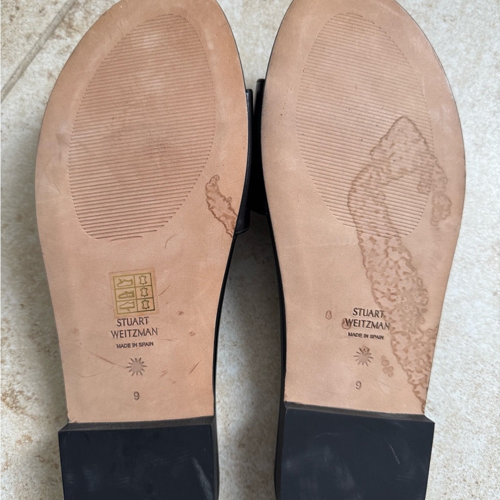 Stuart Weitzman Black and Gold Sandals - Picture 4 of 13
